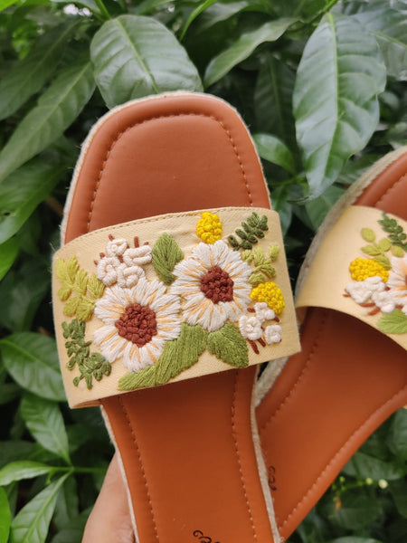 White Sunflower Embroidered Heel Sliders