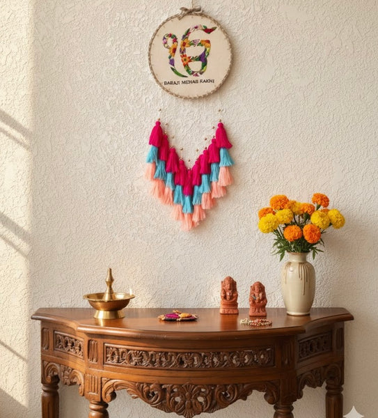 'IK Onkar' Embroidered Hanging Dreamcatcher with Lights