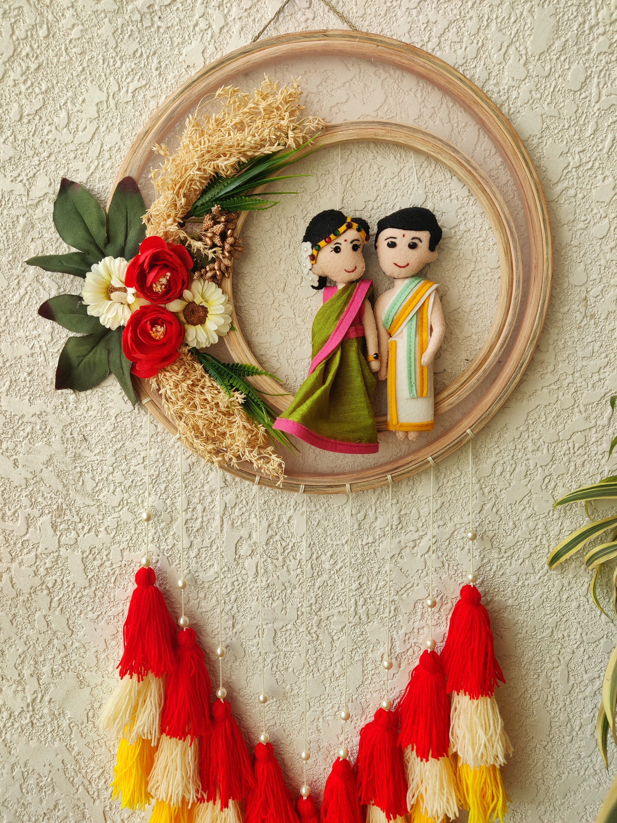 Couple Felt Hoop with Tassels