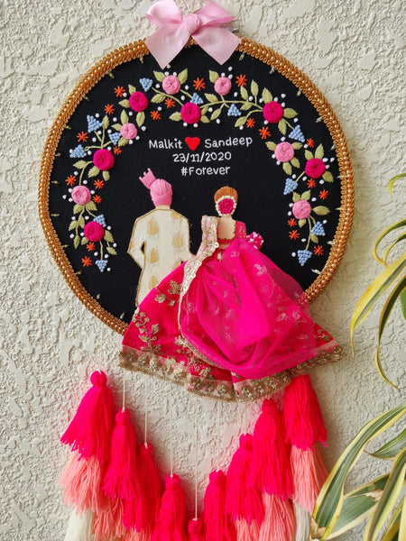 Couple Embroidered Hoop with Tassels & Lights