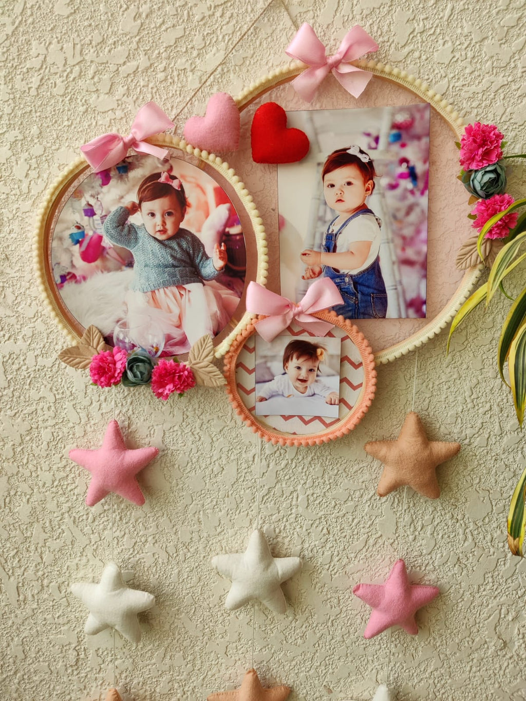Kids Photo Hoop with Stars Hanging