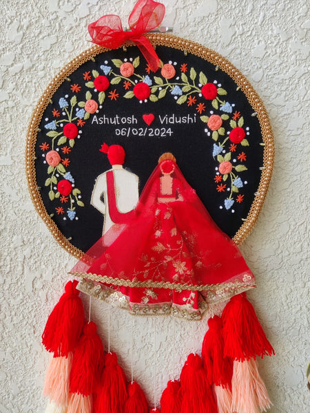Couple Embroidered Hoop with Tassels & Lights