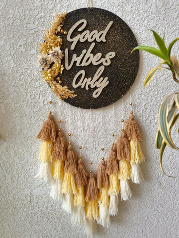 'Good Vibes Only' Hanging Dreamcatcher