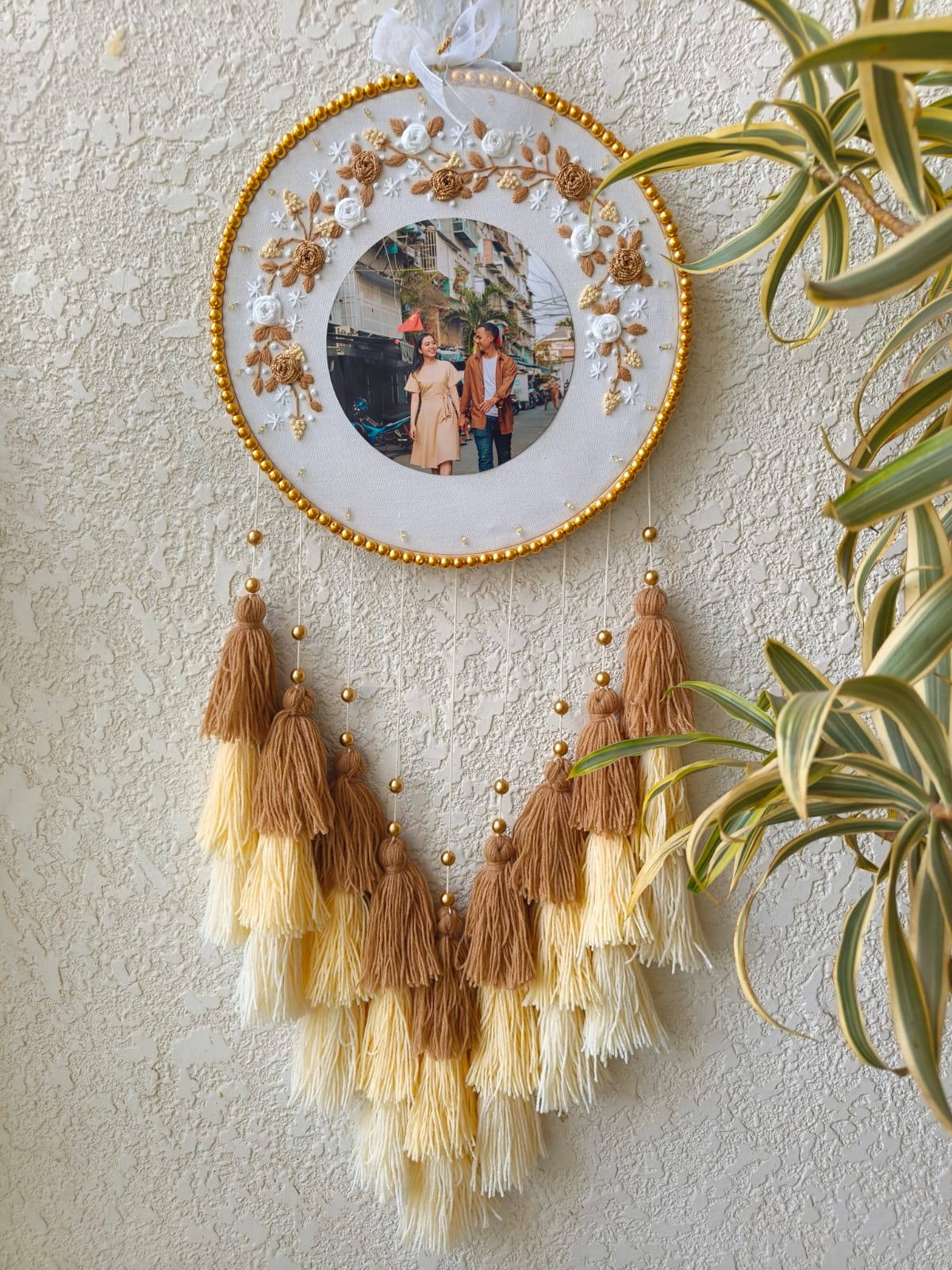 Embroidered Floral Photo Frame Hoop with Tassles & Lights