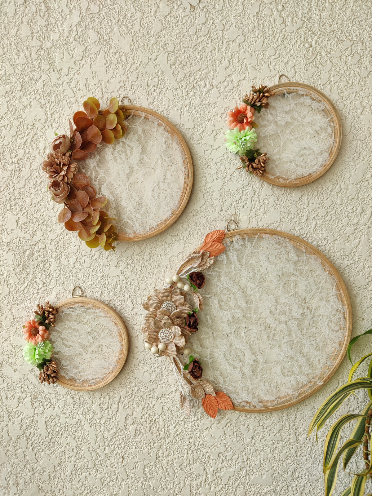 Wall Hanging (Set of 4)