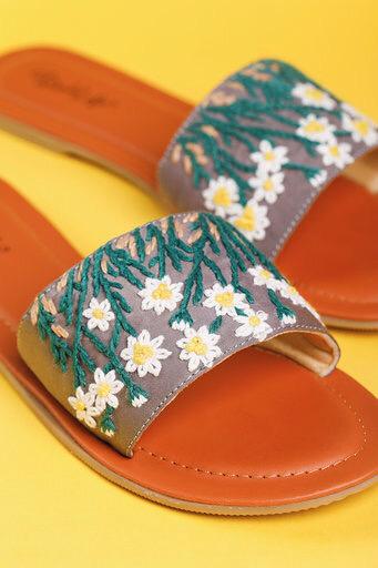 Sunflower - The Tassle Life 