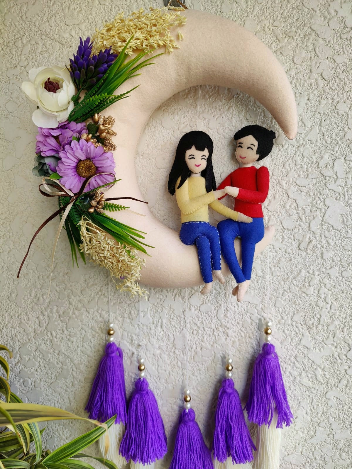 Couple Felt Hoop with Tassels