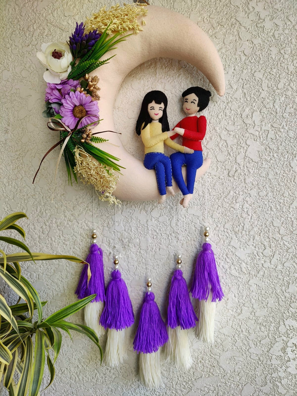 Couple Felt Hoop with Tassels