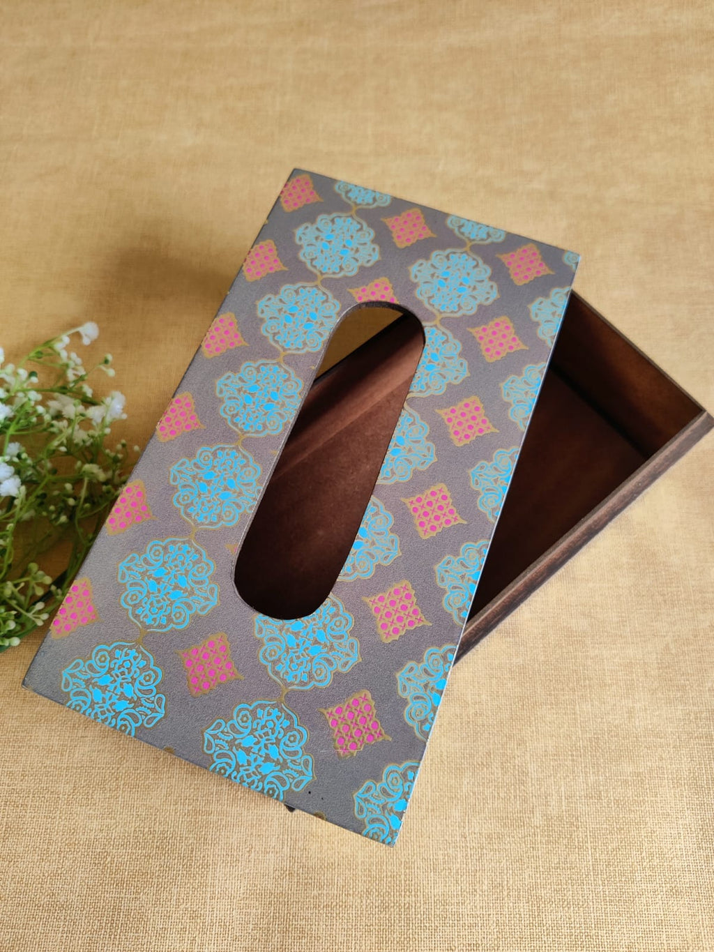 Tissue Holder