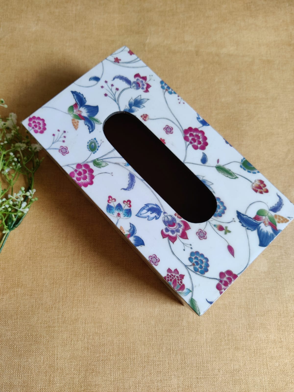 Tissue Holder