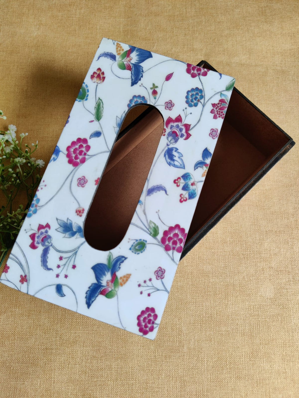 Tissue Holder