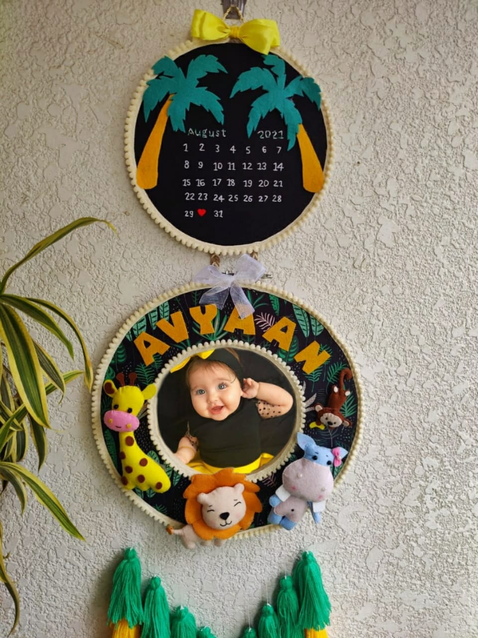 Customizable Felt Double Calender & Photo Hoop with Tassles